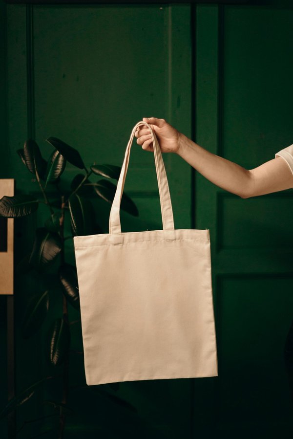 Le sac tissu publicitaire : un levier stratégique pour booster la visibilité de marque